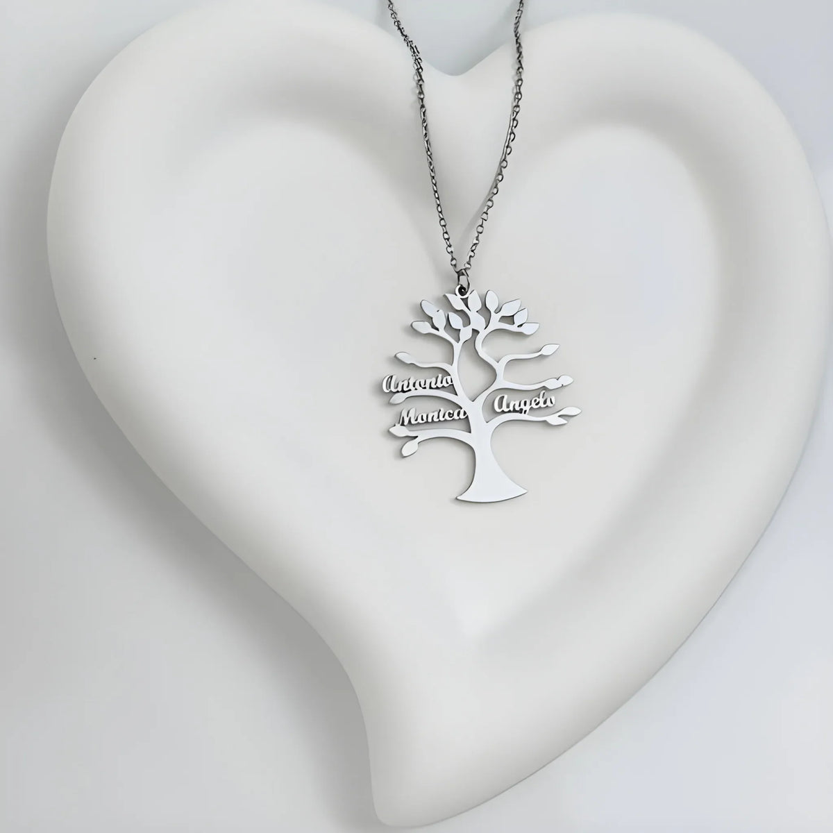 Collar Personalizado Árbol de la Vida con Nombres – Collar Familiar Grabado