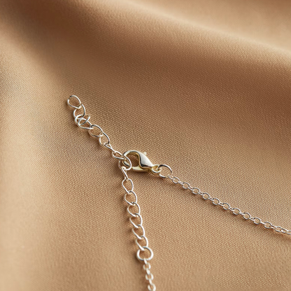 Collar con Nombre y Flor de Nacimiento